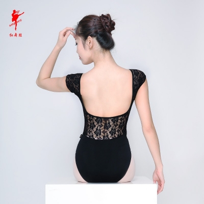 5802-N平纹后背蕾丝鸡翼袖体服